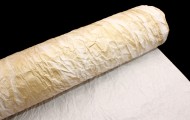 Бумага жатая с золотым напылением белый 70см*5м