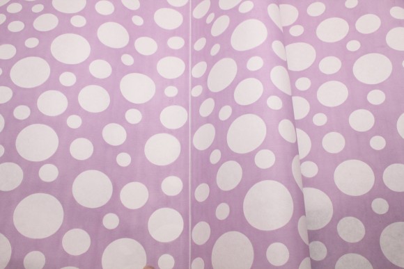 Бумага крафт Европа шары большие сиреневый на белом 70см*8,5