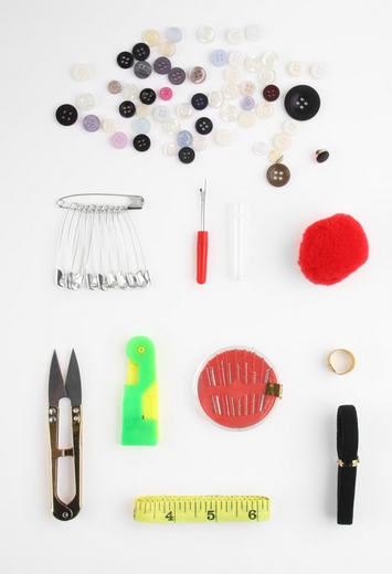 Швейный набор 75 предметов боксе Арт-1738920 Швейный набор 75 предметов боксе Арт-1738920