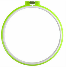 Пяльцы для вышивания Пластик салатовый оранжевый D-26см Арт-4973167