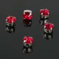 Стразы в цапах 6*6мм Тёмно-Красные в Серебре (1уп/5шт) 2328337