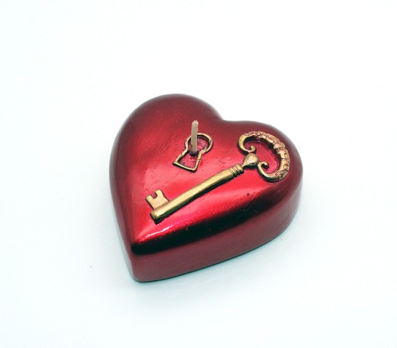 Свеча Сердце с Ключиком Арт-0448