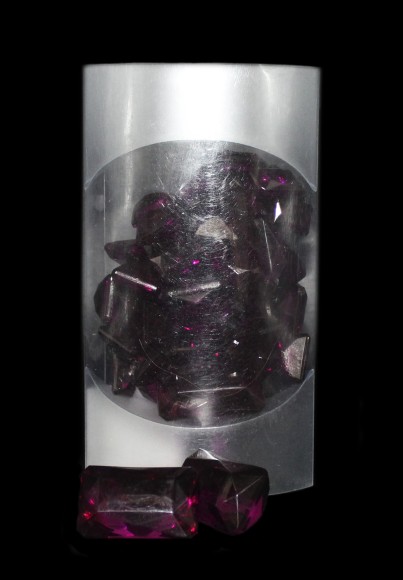 Камешки кристалы фиолетовые 150гр 10*16см KR-9034