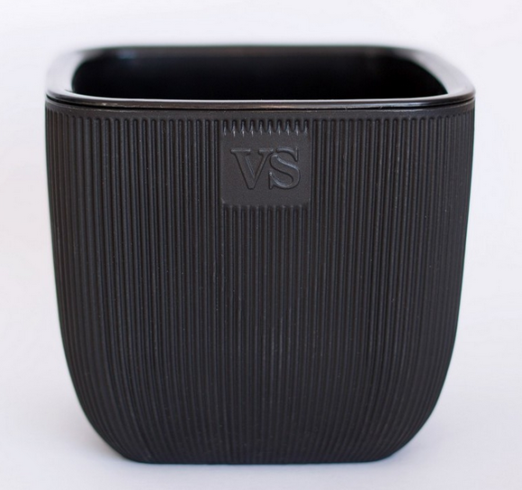 Горшок Фабио 4,7лит Чёрный 19х19х19см (с дренажной системой)