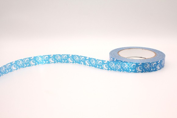 Лента Роза Крупная 2см*50ярд Белая на Голубом