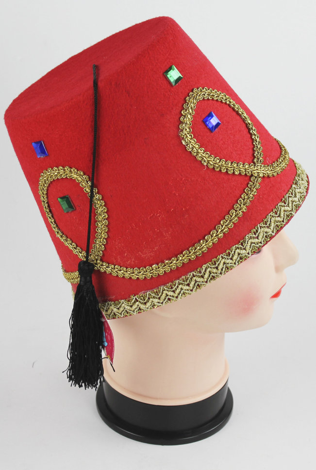 Турецкая шапка с кисточкой