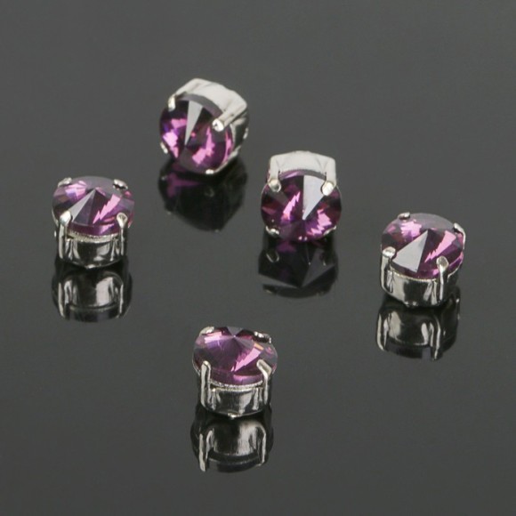 Стразы в цапах 6*6мм Фиолетовые в Серебре (1уп/5шт) 2328329 Стразы в цапах 6*6мм Фиолетовые в Серебре (1уп/5шт) 2328329