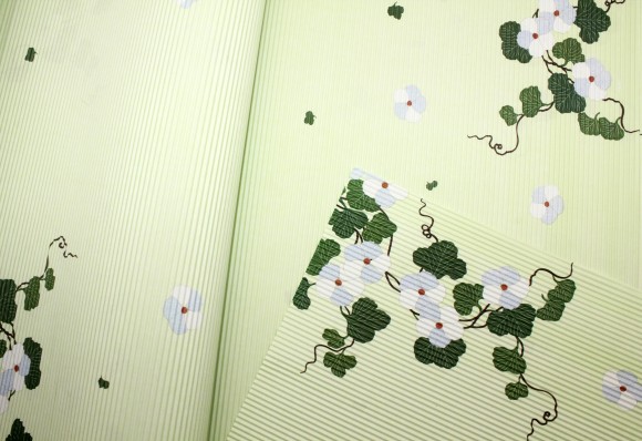 Бумага Листами Гофре Цветы с листьями зеленая 50*70см 896190 1/20шт