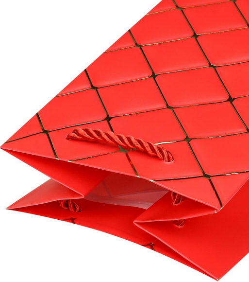 Сумочка пакет картон красная 120*350*100мм под бутылку Арт-4499 Сумочка пакет картон красная 120*350*100мм под бутылку Арт-4499