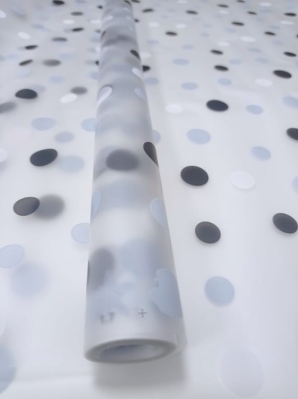 Пленка матовая Трехцветный Горох Картопак Черная-Серая-Белая 70см/200гр Пленка матовая Трехцветный Горох Картопак Черная-Серая-Белая 70см/200гр