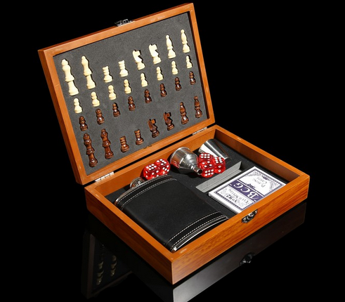 Набор подарочный Мужской 6 в 1 (фляжка,рюмка,воронка,кубик 5шт,карты,шахматы) Арт-3470680 Набор подарочный Мужской 6 в 1 (фляжка,рюмка,воронка,кубик 5шт,карты,шахматы) Арт-3470680