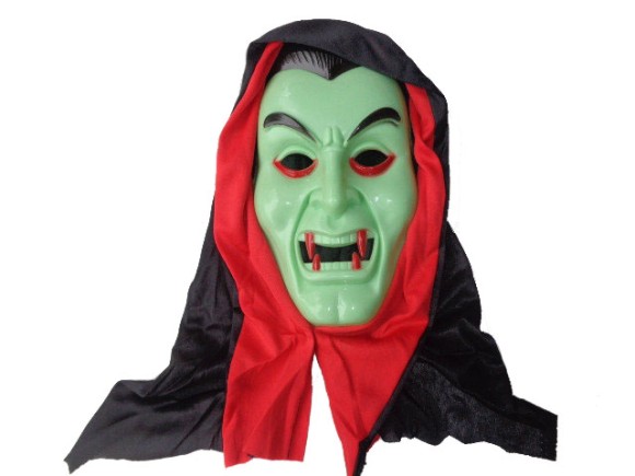Маска Дракула пластик