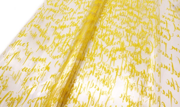 Пленка прозрачная с рисунком Письмо Жёлтая 70см/200гр Пленка прозрачная с рисунком Письмо Жёлтая 70см/200гр