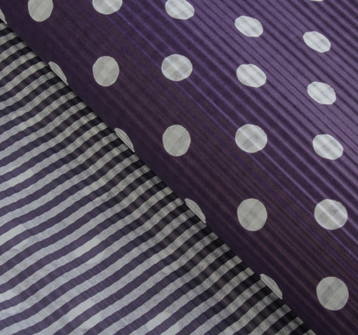 Бумага крафт двусторонняя гофрированная Зебра люкс 70см*5м Фиолетовая