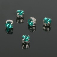 Стразы в цапах 6*6мм Изумрудные в Серебре (1уп/5шт) 2328330