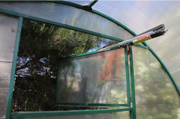 Автоматический проветриватель для теплиц Урожай ТП-1 (усилие до 1000кг) УЗБИ