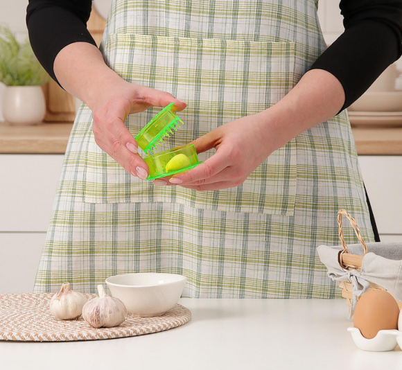 Мельница для чеснока Пласмассовая