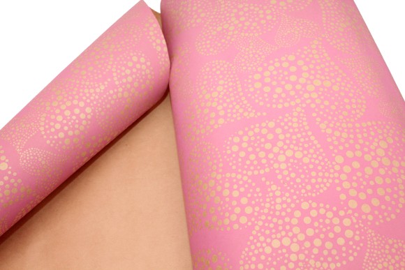 Бумага крафт Европа сердце розовый на коричневом 70см*8,5