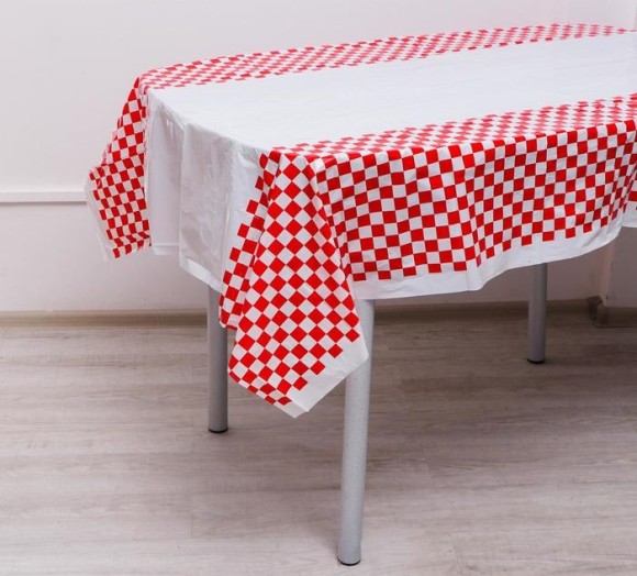 Скатерть одноразовая Клетка Красная 108*180см Арт-5260149