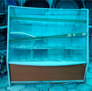 Витрина торговая остеклённая с ячейками Б/У САМОВЫВОЗ