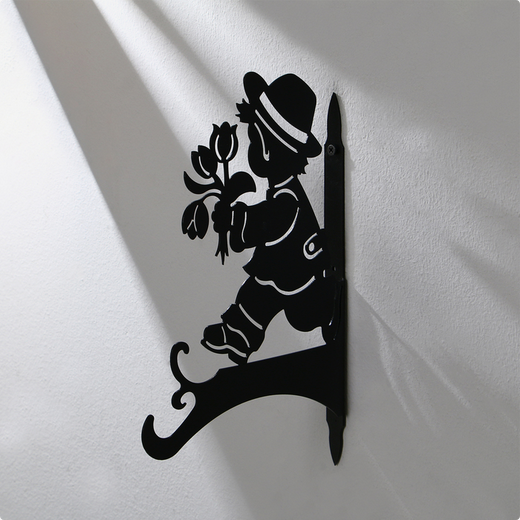 Крючок для подвесных кашпо настен металл Мальчик с цветами 25см Арт-4747345 Крючок для подвесных кашпо настен металл Мальчик с цветами 25см Арт-4747345