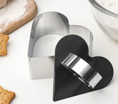 Форма с прессом для выкладки салатов и гарниров Сердце 8*8*4см Арт-1137978